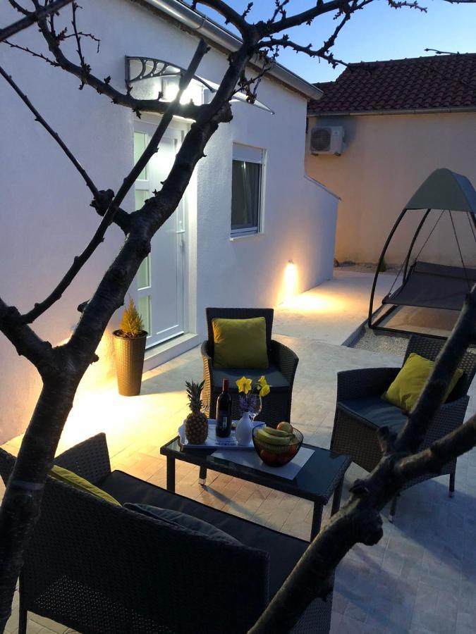 Appartamento Apartman Ana Crno Esterno foto