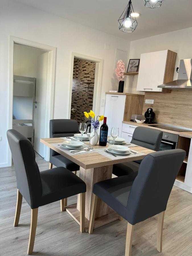Appartamento Apartman Ana Crno Esterno foto