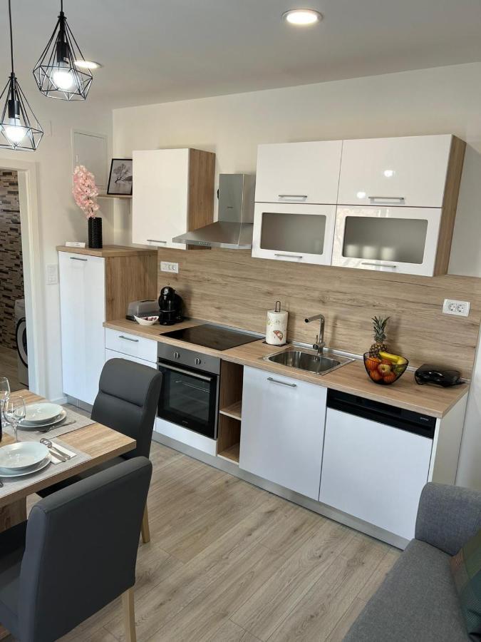 Appartamento Apartman Ana Crno Esterno foto