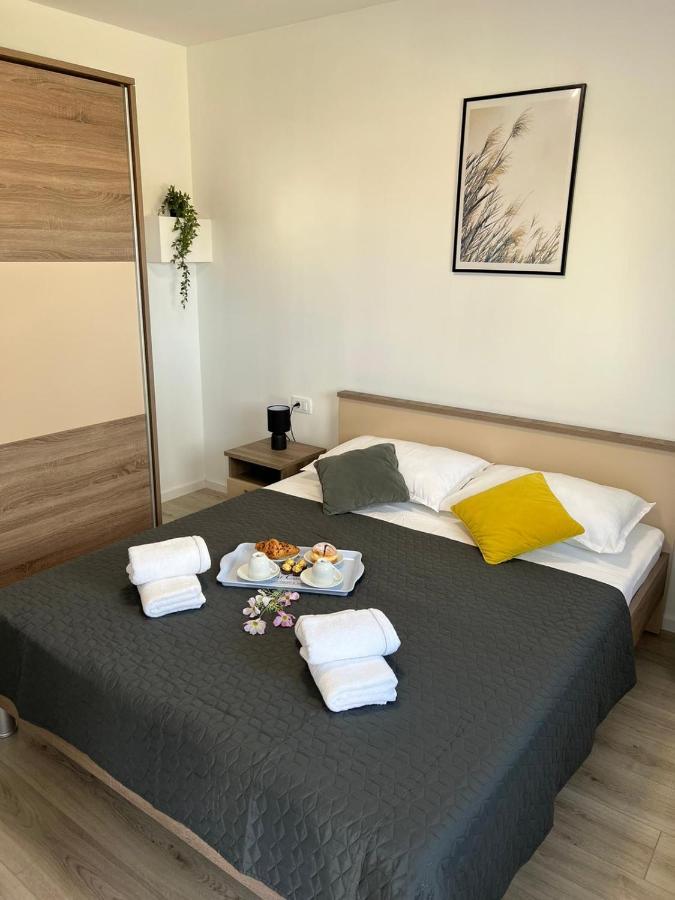 Appartamento Apartman Ana Crno Esterno foto