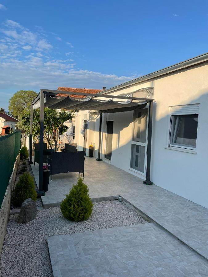 Appartamento Apartman Ana Crno Esterno foto